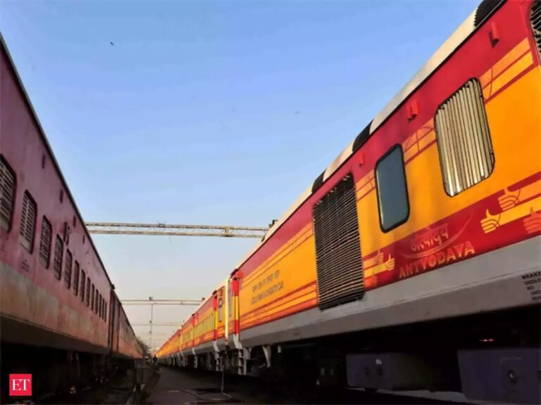 113 percent jump in earnings of Indian Railways in quarter 2