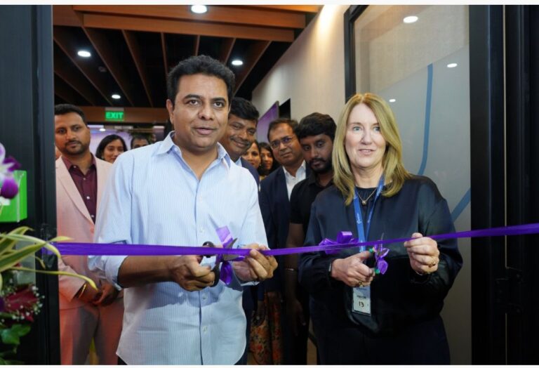 KTR inaugurates Experian Services’s Global Innovation Centre in Hyd
