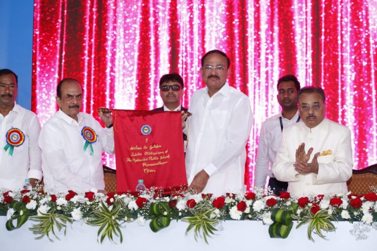 Venkaiah Naidu desires students to speak freely in mother tongue