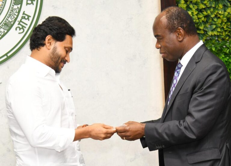 World Bank team calls on Andhra Pradesh CM