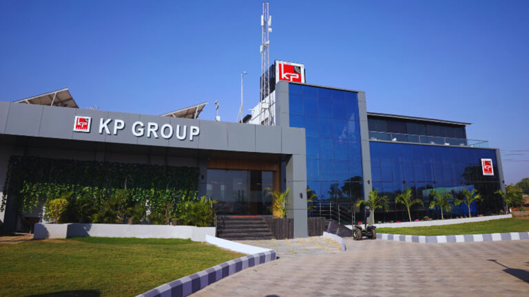 KP Group signs two MoUs to invest `17,690-cr in Gujarat